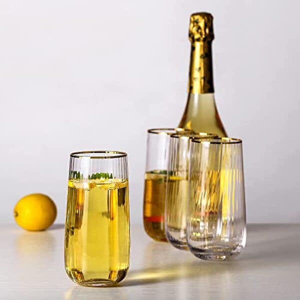 Un regard détaillé sur les verres à vin sans pied Lysenn 500 ml : design élégant, praticité et style pour vos dégustations. Découvrez pourquoi ces verres font la différence sur votre table.