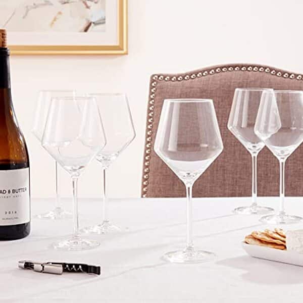 Découvrez notre analyse complète des verres à vin Schott Zwiesel Pure 45 ml : design élégant, dégustation optimisée et expérience sensorielle unique. Parfait pour les amateurs de vin rouge clair.