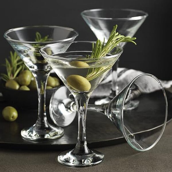 Découvrez notre évaluation détaillée des verres à martini Glaver's : design raffiné et praticité au rendez-vous pour sublimer vos dégustations.
