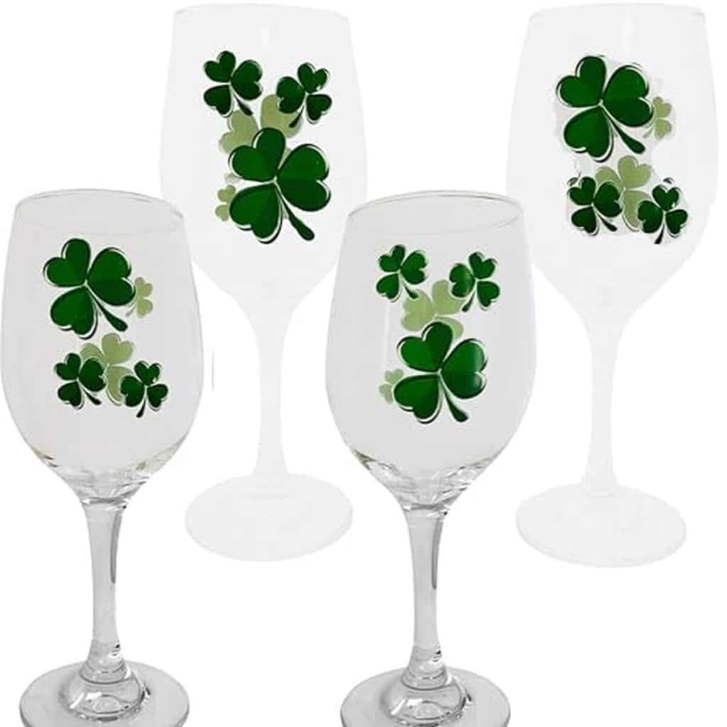 Avis sur les verres à vin Banberry Designs trèfle irlandais 355 ml