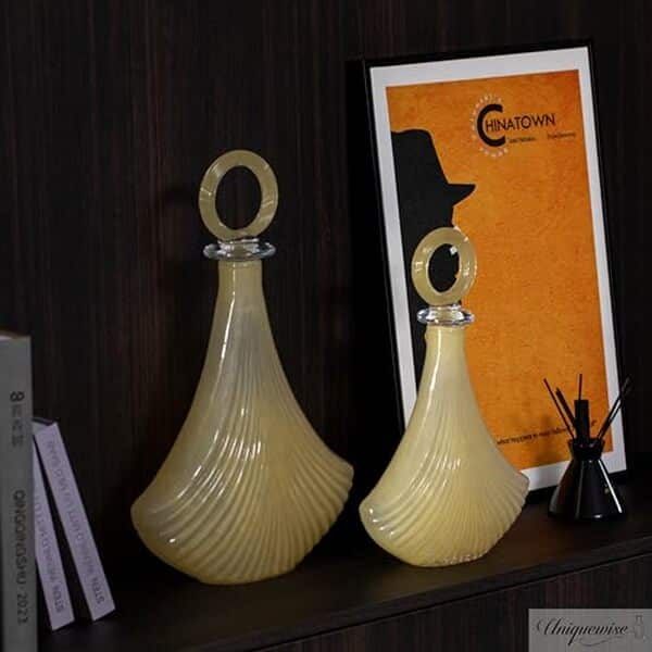 Découvrez notre avis complet sur les vases en verre déco et décanteurs : caractéristiques, styles et conseils pour choisir le vôtre. 