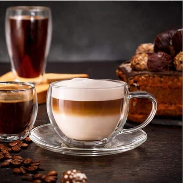 Découvrez notre avis détaillé sur l'ensemble de tasses à thé double paroi en verre borosilicaté Creano : qualité, durabilité et design innovant. 