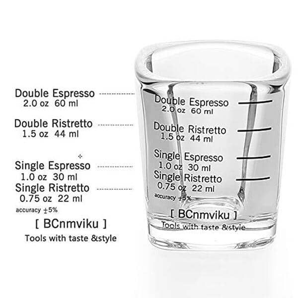 Découvrez notre avis détaillé sur les verres à shot carrés de 5, 1 g, l'équipement idéal pour les baristas à la recherche de précision et de style pour leurs préparations. 