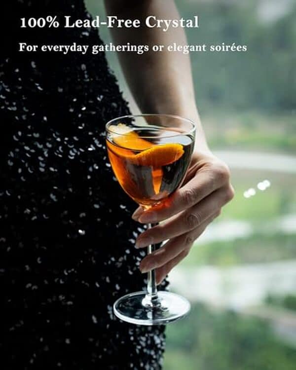 Découvrez notre avis complet sur les verres à martini GIHOP Nick and Nora soufflés à la main : qualité, design et performance pour vos cocktails.