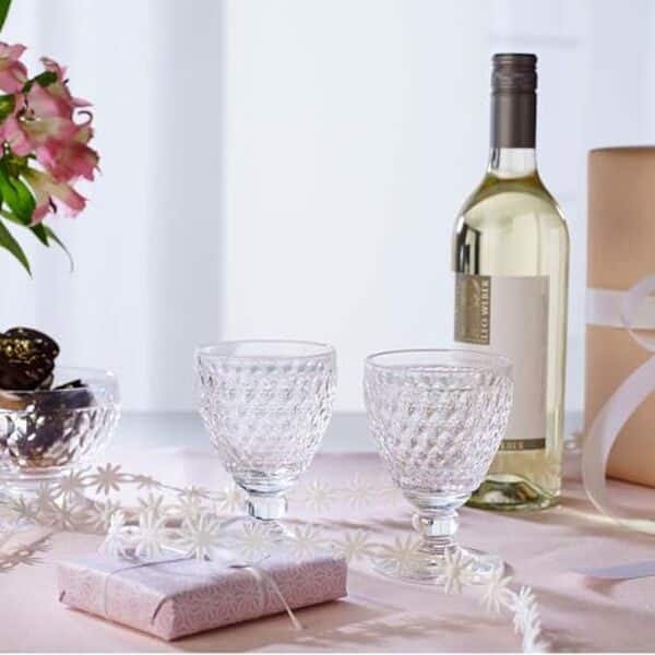 Découvrez notre avis détaillé sur le verre à vin Boston de Villeroy & Boch : élégance, qualité du cristal et design raffiné pour vos dégustations. 