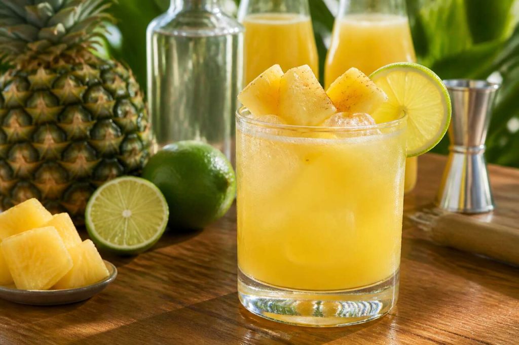 Recette du Pineapple Daiquiri : le cocktail fruité incontournable