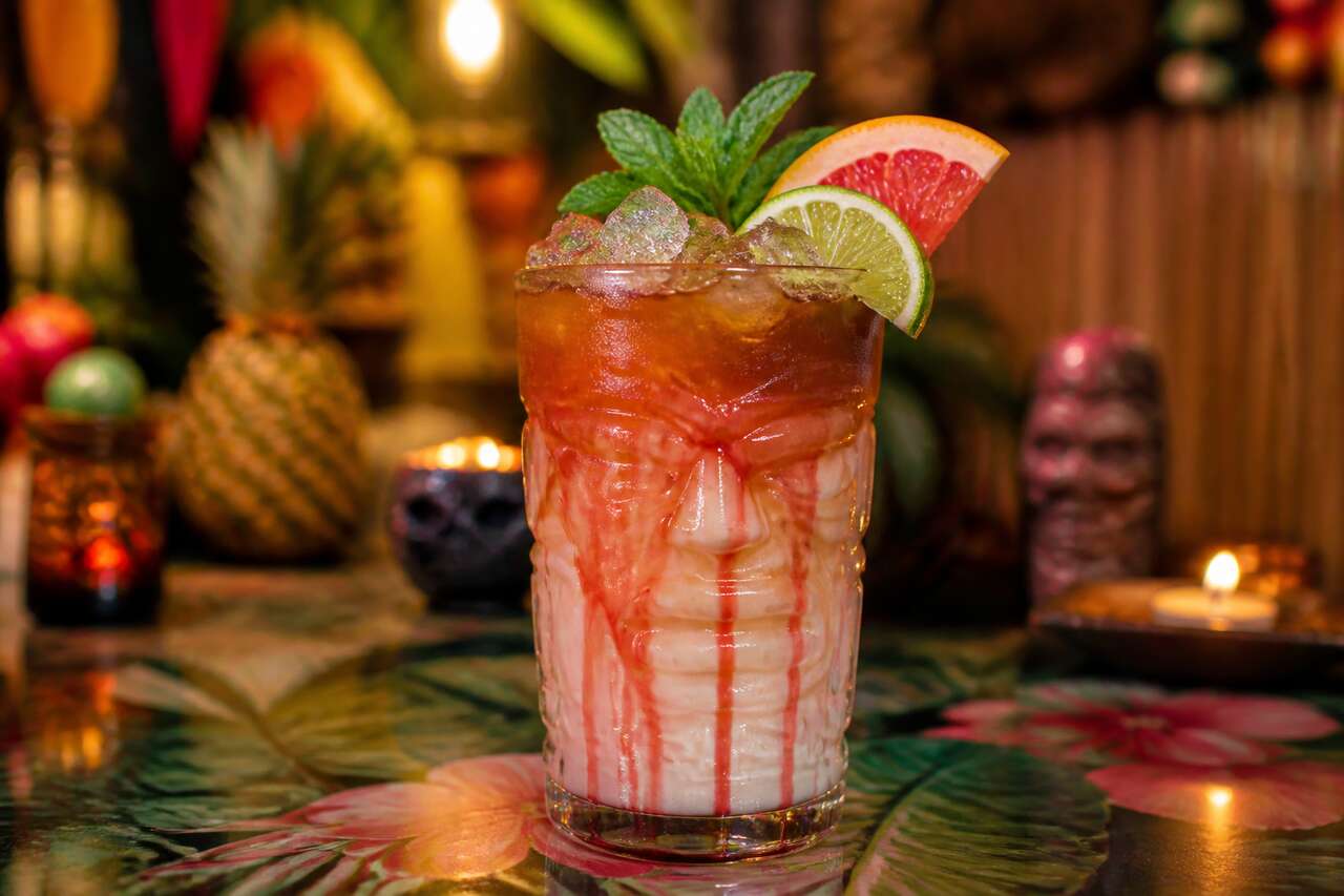 Recette du cocktail Zombie : un classique tiki flamboyant