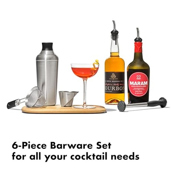Découvrez notre test complet de l'ensemble de bar oXO Steel 6 pièces : accessoires indispensables pour cocktails avec qualité professionnelle et esthétique moderne